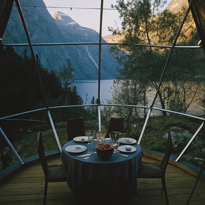 Gourmet Dining in the Middle of Nowhere: Cruise Cuisine Reviewed