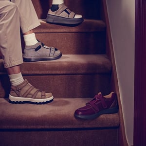 Specialized Shoes for Seniors: Comfort, Balance, and Protection